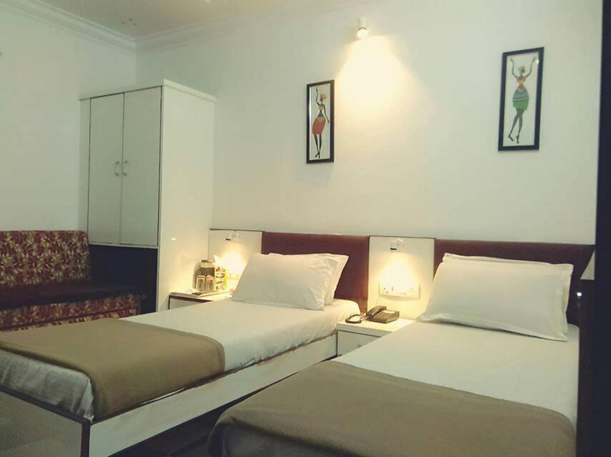 Hotel Chatako Ahmedabad Luaran gambar